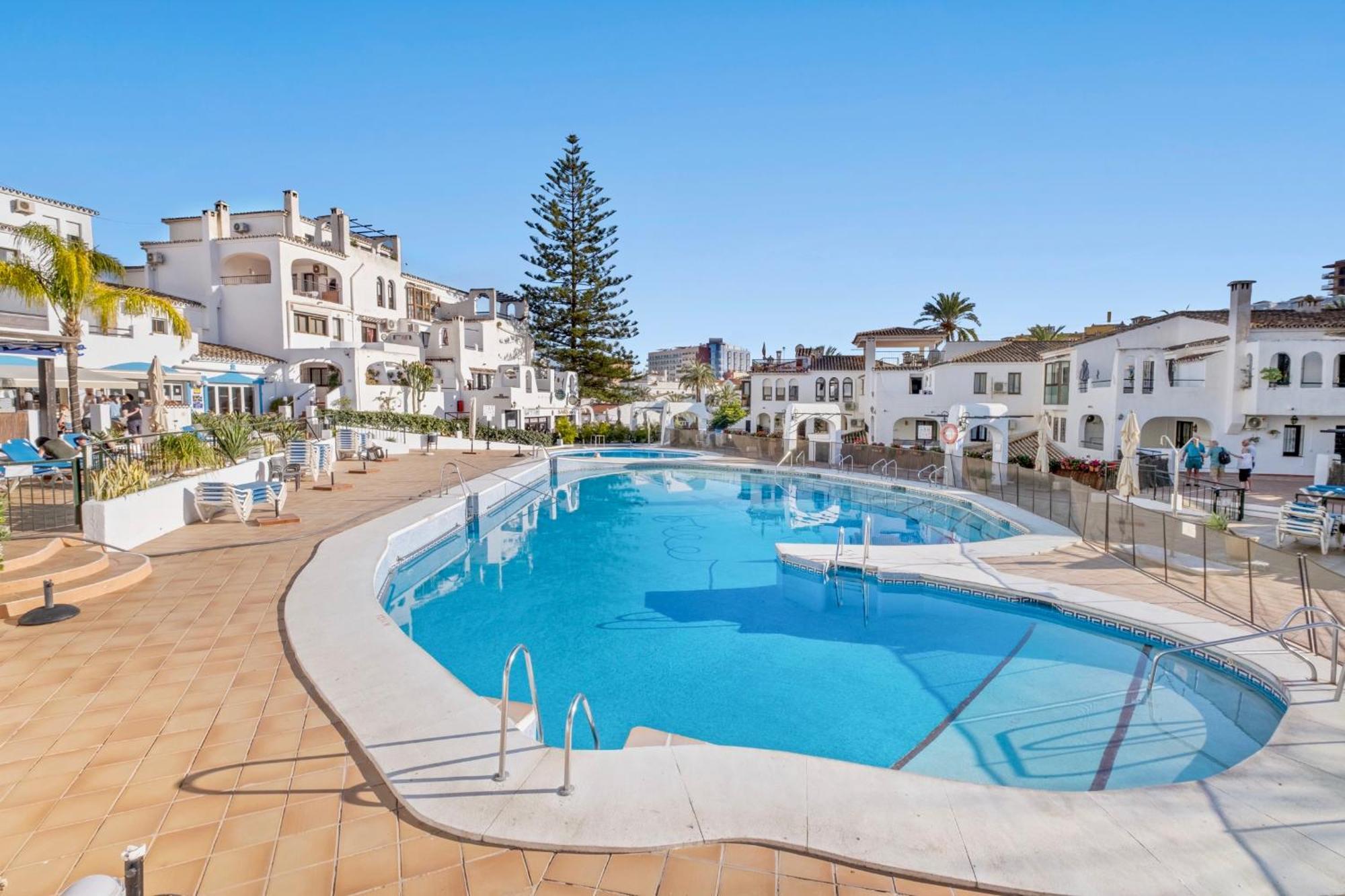 Pueblo Evita Holiday Benalmádena Εξωτερικό φωτογραφία