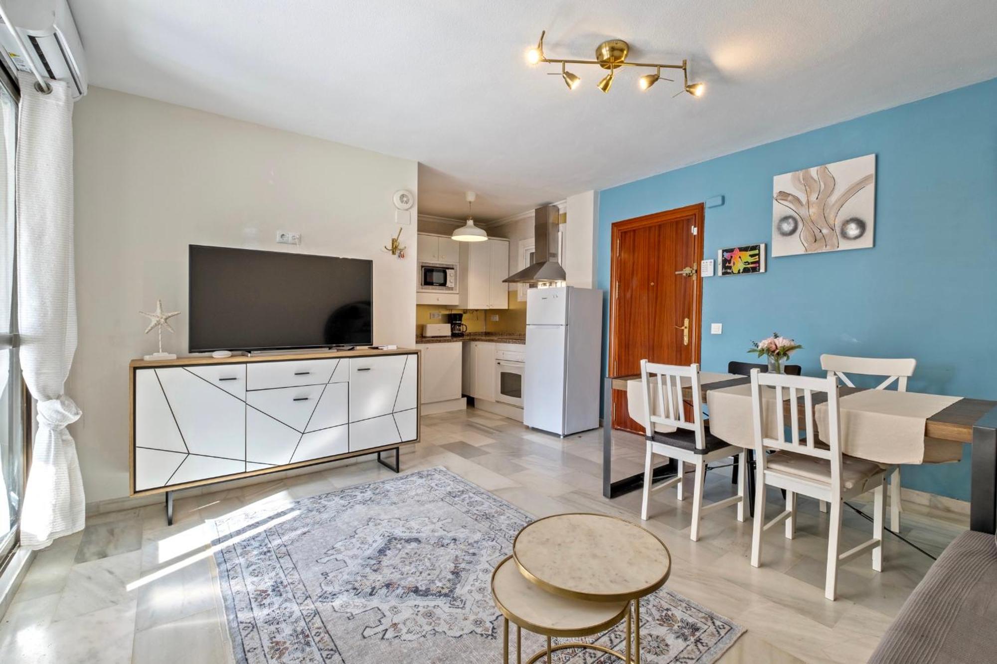 Pueblo Evita Holiday Benalmádena Εξωτερικό φωτογραφία